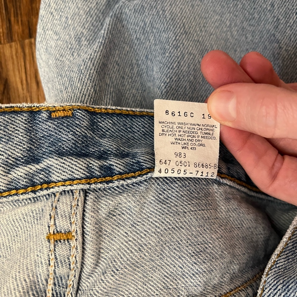 Vintage Men's distressed Blue Jeans 34x31 - Picture 5 of 13